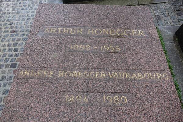 HONEGGER Arthur - hroby-slavnych.cz