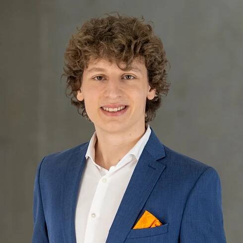 Team - Legal & Tax Assekuranzmakler GmbH