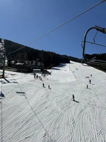 Ve Skiareálu Harrachov si zalyžujete až do Velikonoc