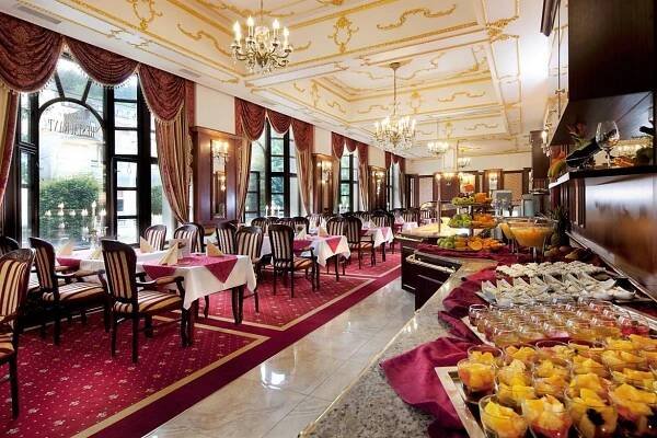 Hotel Excelsior – Mariánské Lázně – restaurace | CK HOŠKA TOUR