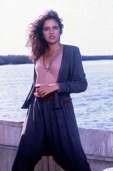Žhavé výstřely 2 - Z filmu - Valeria Golino