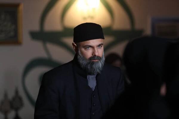 Kızıl Goncalar - Episode 5 - Z filmu - Erkan Avcı
