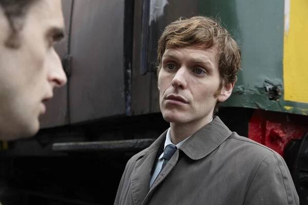 Endeavour - Fuga - Z filmu - Jack Laskey, Shaun Evans