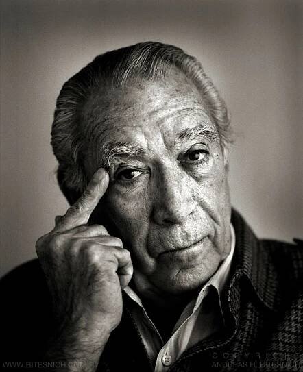 GALLERY PORTRAITS – ANDREAS H. BITESNICH