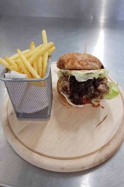 Kulturní dům a restaurace Hotel Dvorec | NEPOMUK – poutní město, rodiště sv. Jana Nepomuckého