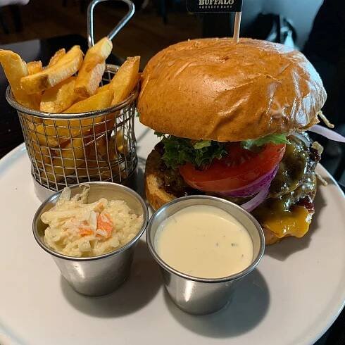 BUFFALO BURGER BAR, Pilsen - Menu, Prices & Restaurant Reviews - Tripadvisor