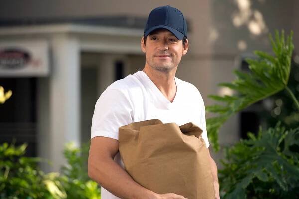 Město žen - Osudová setkání - Z filmu - Josh Hopkins