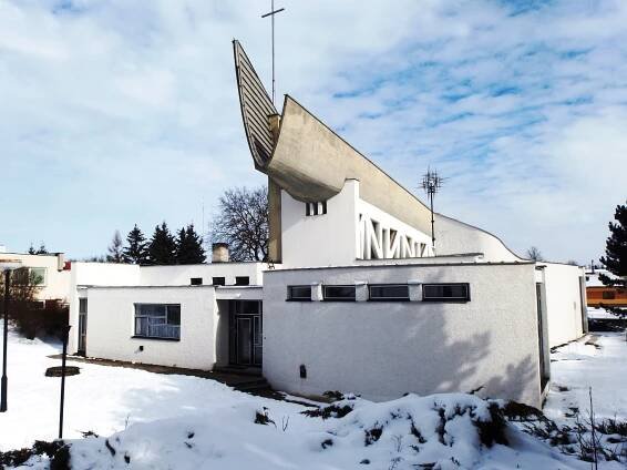 Kostel svatého Josefa (Senetářov)