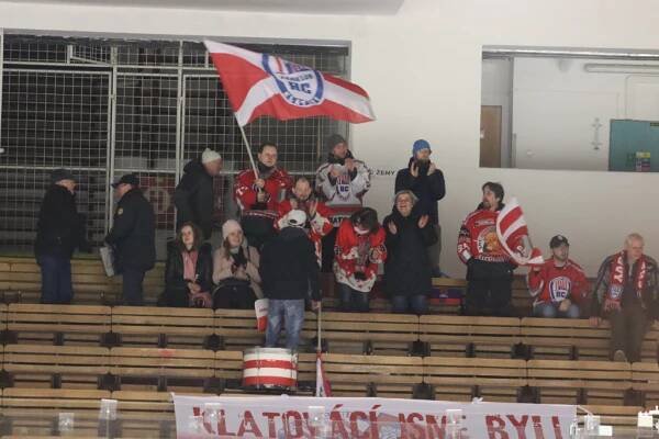 Táborští se s úspěšnou základní částí loučí porážkou. Klatovy rozhodly v čase 59:57 | HCTábor.com oficiální stránky hokejového