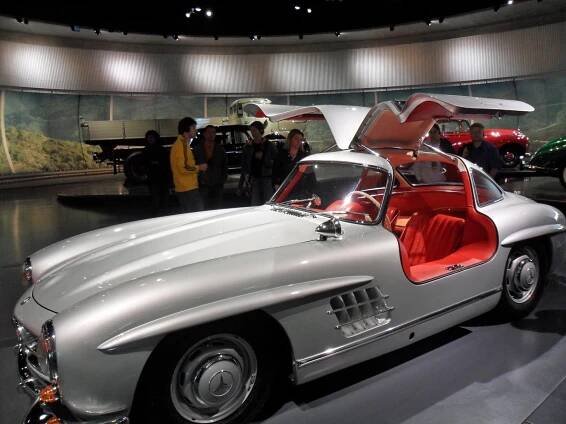 Stuttgart láká turisty do Muzea mercedesu | Zelená vlna