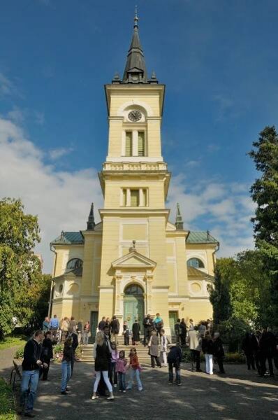 Pár fotografií kostela (čelní pohled) | Farní sbor ČCE Nové Město na Moravě