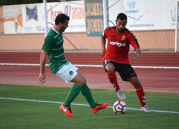 Maloku marxa cedit a l'AEK Larnaca - Gimnàstic de Tarragona SAD