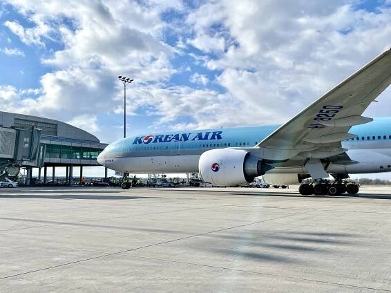 Korean Air může převzít Asianu, schválila Evropská komise