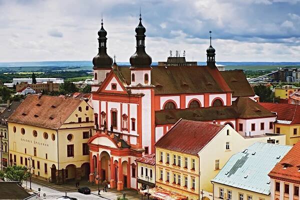 Doprava mezi Prahou a Chomutovem | Taxi Letiště - Chomutov
