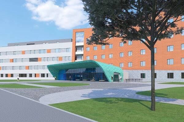 Vstup do centrálního objektu hradišťské nemocnice se na čtvrt roku uzavře