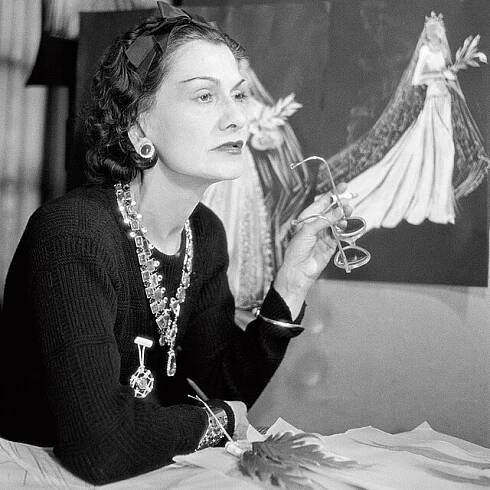 Některé z nových objevů autorka biografie Coco Chanel učinila náhodou při...