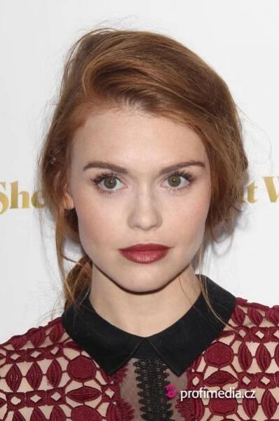 Holland Roden - celebrity účes - HappyHair