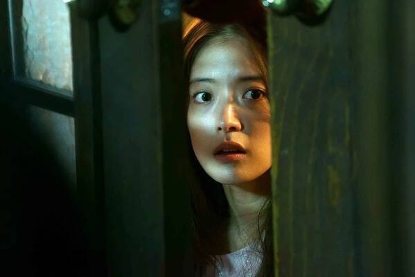 Se-yeong Lee - Hotel leikeu - Z filmu