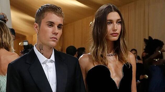 Manželé Justin Bieber a Hailey Bieberová na Met Gala (New York, 13. září 2021)