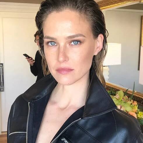 Sexy Bar Refaeli barrefaeli picture