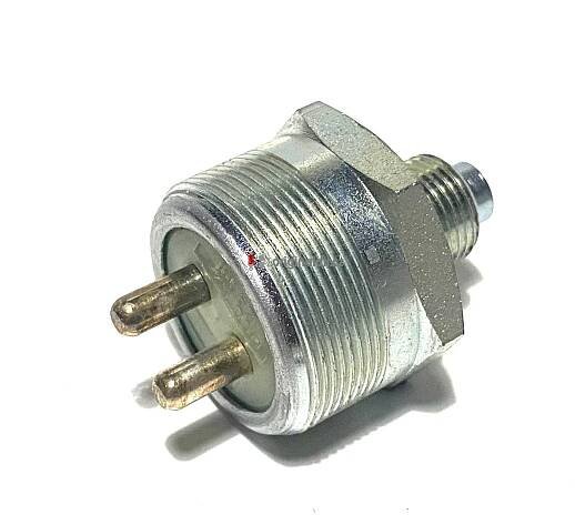 MERCEDES A0005454909 ORIGINÁL SPÍNAČ BRZDOVÉHO SVĚTLA OE: 0005454909 NOVÝ