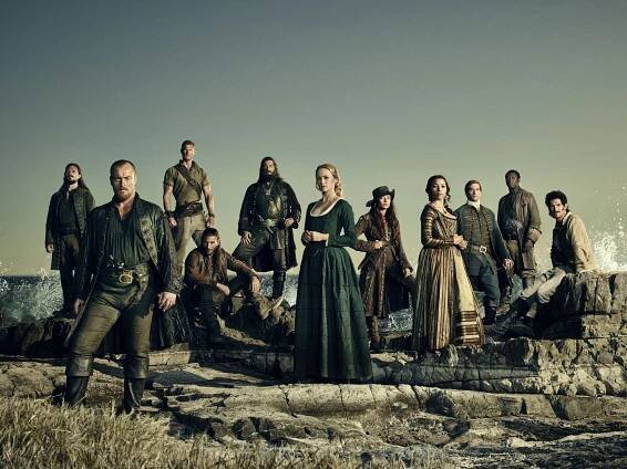 Luke Arnold, Toby Stephens, Tom Hopper, Zach McGowan, Ray Stevenson, Hannah New, Clara Paget, Jessica Parker Kennedy, Hakeem Kae-Kazim, Toby Schmitz - Pod černou vlajkou - Série 3 - Promo
