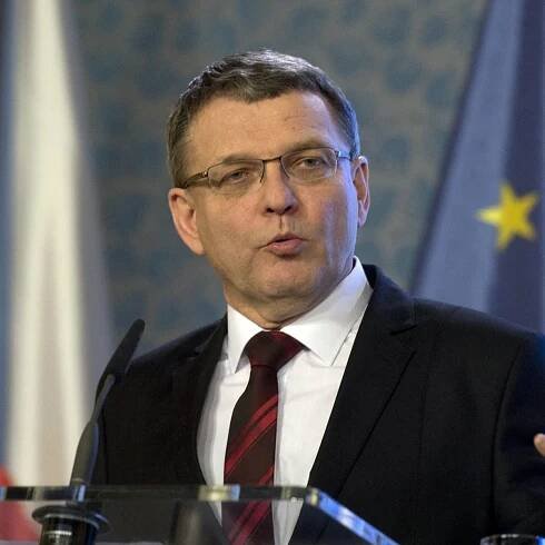 Čeští politici kuňkají v Evropě jako žáby. Poláci, Maďaři a Rakušané jsou daleko odvážnější