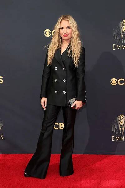 LOS ANGELES, CALIFORNIA - SEPTEMBER 19: Leslie Grossman attends the 73rd Primetime Emmy Awards at L.A. LIVE on September 19, 2021 in Los Angeles, California. 