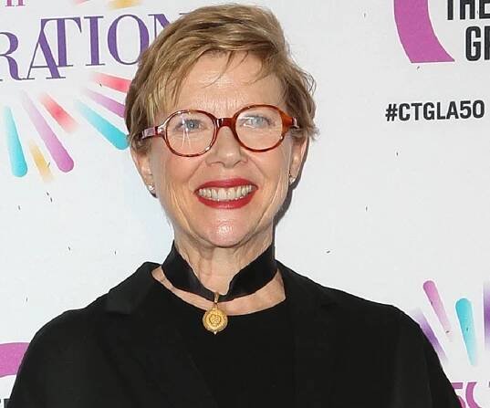 Annette Bening Biography - Facts, Childhood, Family Life & Achievements