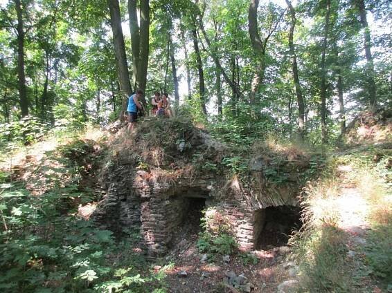 Fotogalerie k Oderské vrchy - hrádek Kunzov, hrad Drahotuš, Středolesí (strana 2) | Klub Českých Turistů Nový Jičín