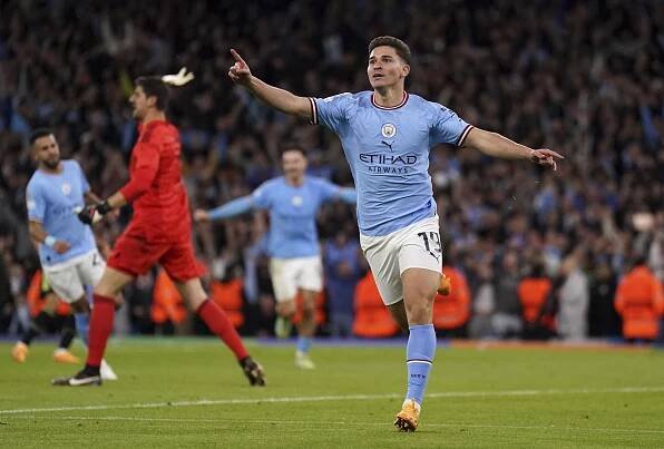 Manchester City v semifinálovej odvete zdemoloval obhajcu titulu Real Madrid a zaútočí na treble (video)
