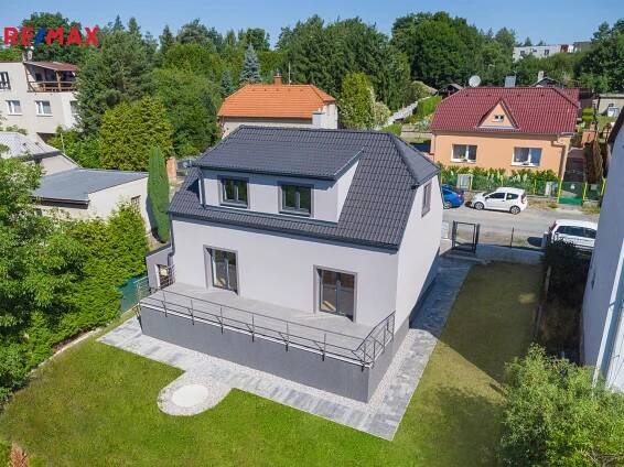 Rodinný dům 4+kk po rozsáhlé rekonstrukci | Reality.iDNES.cz 