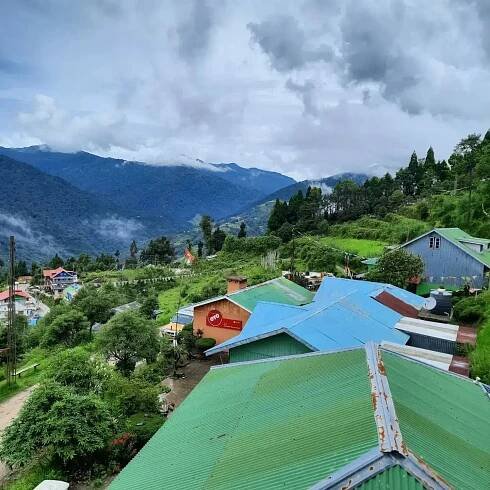 Okhrey Village: A Tranquil Escape in the Himalayan Hinterlands