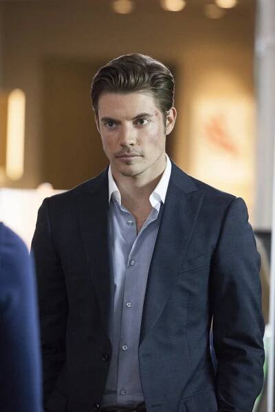 Dallas - Playing Chicken - Z filmu - Josh Henderson