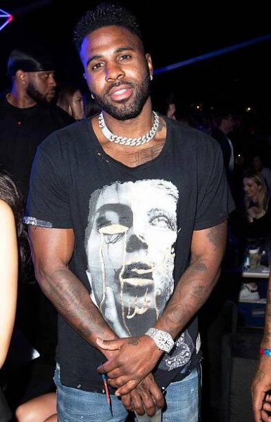 Jason Derulo attends 'HOMECOMING WEEKEND' Hosted By The h.wood Group & REVOLVE, Presented By PLACES.CO and Flow.com, Produced By Uncommon Entertainment on February 11, 2022 in Los Angeles, California.
