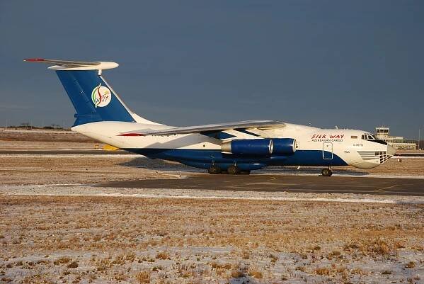 Soubor:Silk Way Airlines, Ilyushin IL76TD, 4K-AZ19.jpg