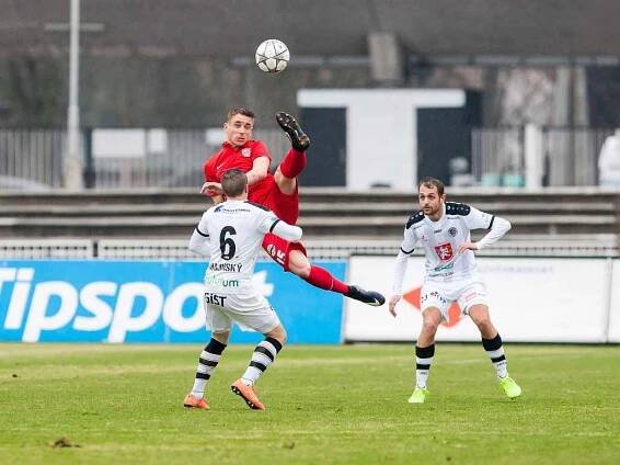 Fotbalová ePojisteni.cz liga: FC Hradec Králové - FC Zbrojovka Brno.