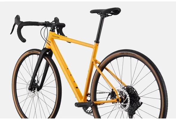 Cannondale Topstone 4 gravel kolo Mango
