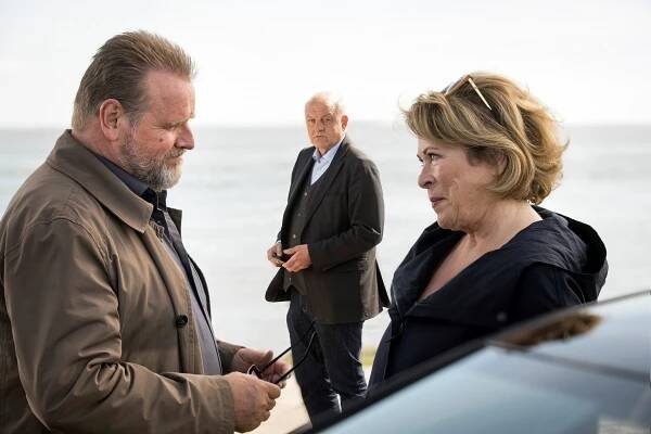 Wilsberg - Morderney - Z filmu - Felix Vörtler, Leonard Lansink, Rita Russek