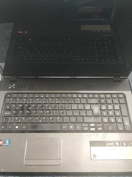 Notebook Acer 17''