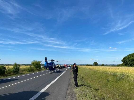 Na silnici 16 od Nové Vsi na Mělník došlo k nehodě tří osobních… | POŽÁRY.cz - ohnisko žhavých zpráv | hasiči aktuálně