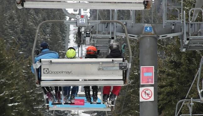 Šumavu může propojit jediný skipas. Kraj kvůli tomu osloví lyžařské areály