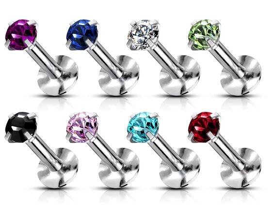 Piercing do brady labreta