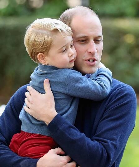 Princ George slaví narozeniny a princezna Kate opět nezklamala: Zveřejnila jeho aktuální fotku!