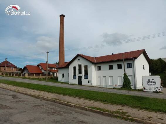 Sraz motocyklů československé výroby v Čechtíně 24.9.2022 Jawa RVM Scrambler 500 | M