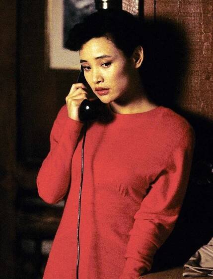 TWIN PEAKS - Episode 1.1- Airdate: April 8, 1990.