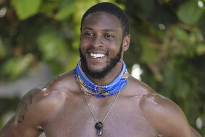Alan Ball picked the worst clothes imaginable for 'Survivor'