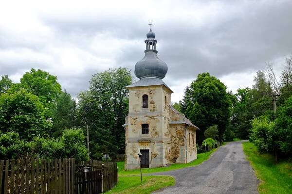 Soubor:Svinov kaple sv. Floriána červenec 2020 (1).jpg