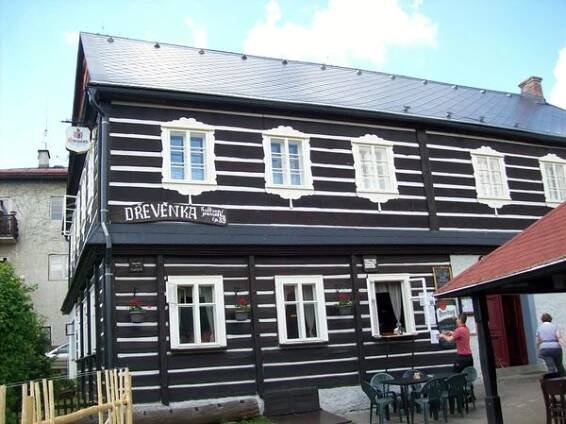 Restaurace Dřevěnka foto 2