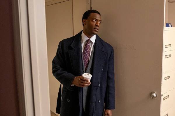 Město na kopci - Šetři si poslední slova - Z filmu - Aldis Hodge